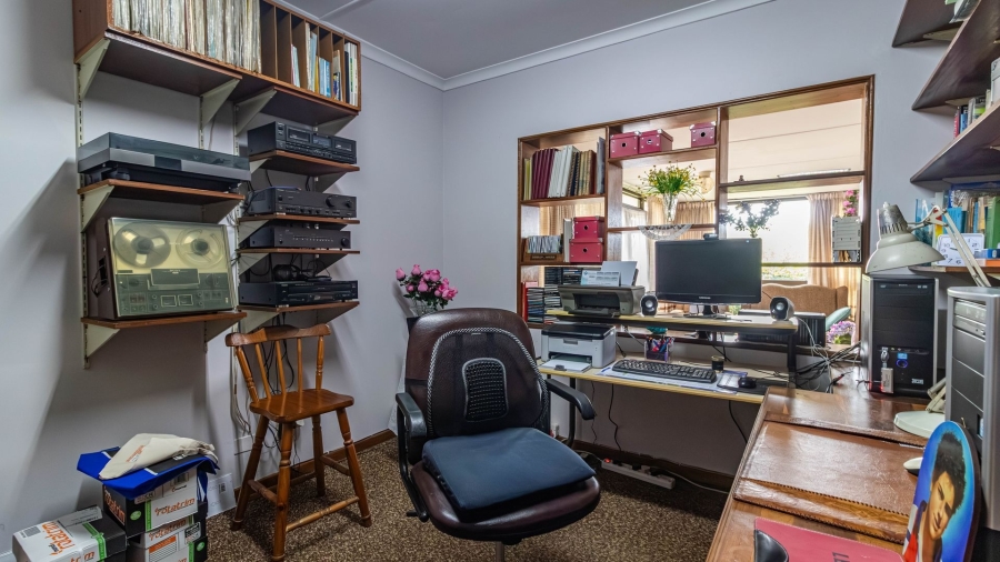 5 Bedroom Property for Sale in Vincent Eastern Cape